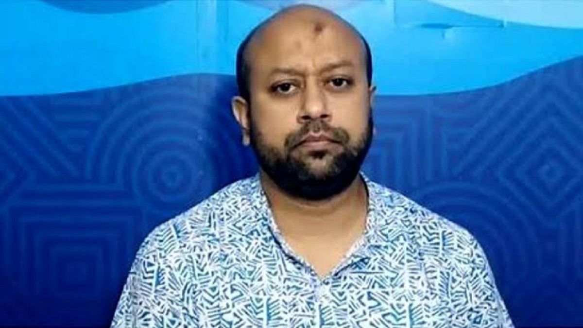 শত কোটি টাকা ক্ষতিপূরণ চেয়ে ব্যারিস্টার ফুয়াদকে লিগ্যাল নোটিশ