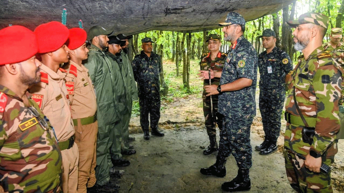 সেনাবাহিনীর গ্রীষ্মকালীন মহড়ায় আনসার-ভিডিপির অংশগ্রহণ