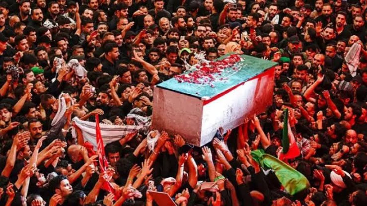 জন্মশহর মাশহাদে চিরনিদ্রায় আয়াতুল্লাহ খামেনি  ‎