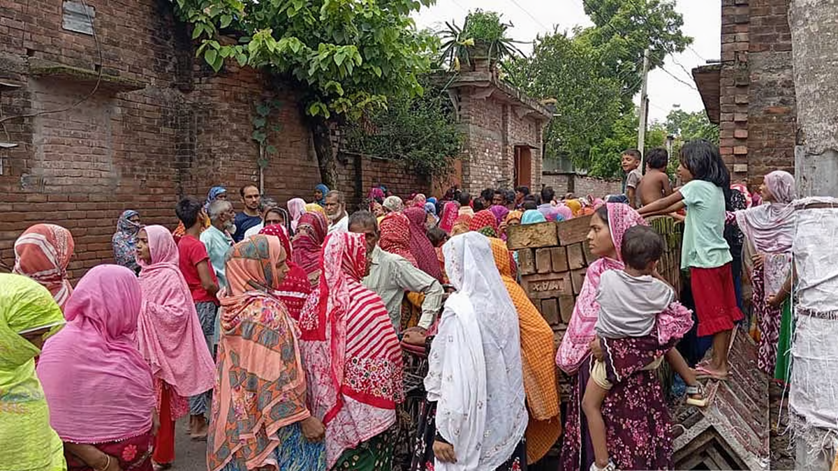 চাঁপাইনবাবগঞ্জে বিদ্যুৎস্পৃষ্টে দাদি-নাতনিসহ তিন জনের মৃত্যু