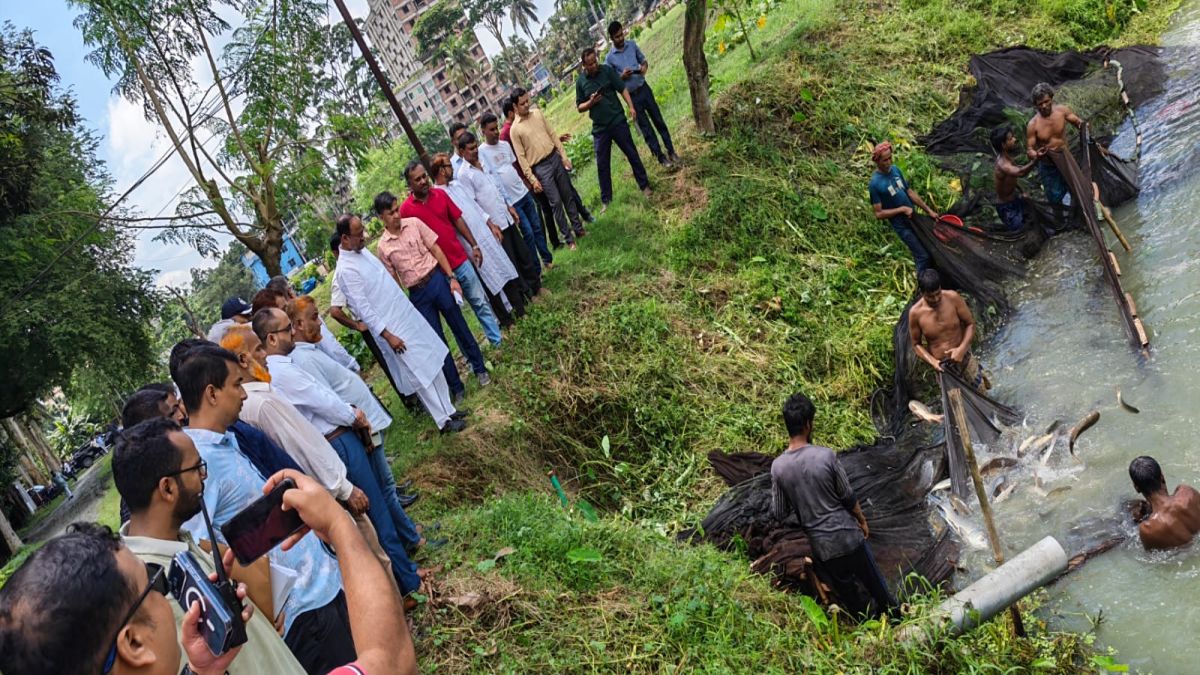 মৎস্য উৎপাদন বাড়াতে আধুনিক  প্রযুক্তির ব্যবহার বাড়াতে হবে