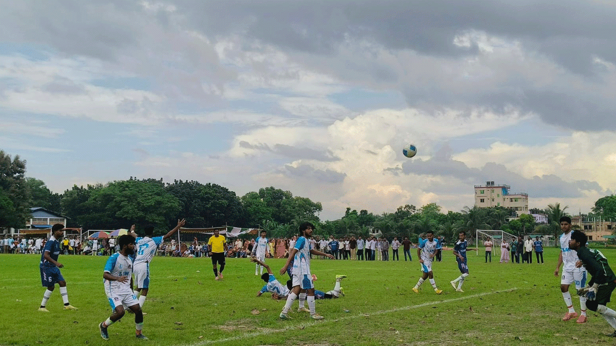 মাঠে ফিরছে গণ বিশ্ববিদ্যালয়ের তারুণ্য