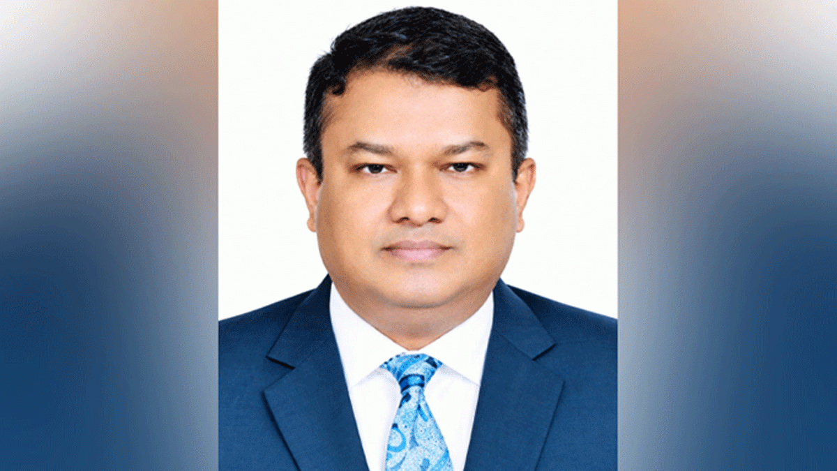 পাঁচ শিল্পকারখানা পরিদর্শন করলেন বিসিআইসি’র চেয়ারম্যান বাবুল মিঞা