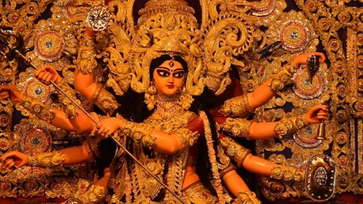 বিজয়া দশমীতে আজ শেষ হচ্ছে শারদীয় দুর্গোৎসব